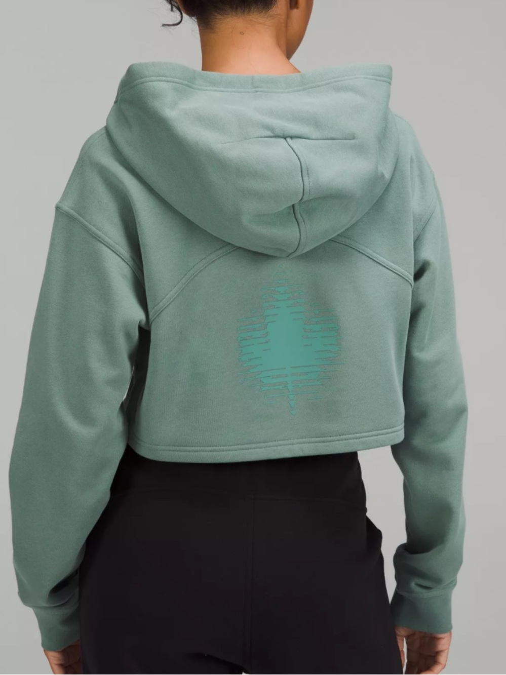 Lululemon Team Canada Olympics Cropped Green Hoodie Sweatshirt see measurements.